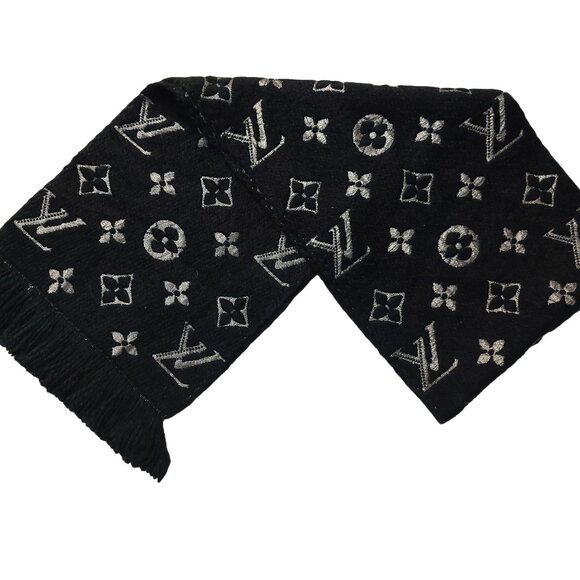 Louis Vuitton LV Black Silver Shine Monogram Logomania Scarf Pre-Owned - Picture 2 of 9
